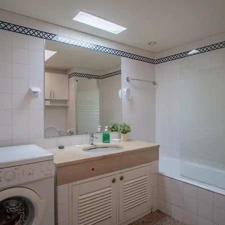 Iconic Penthouse 706 On Apartment Funchal (Madeira)